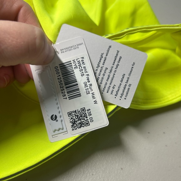 Lululemon Fast and Free Run Hat Hyper Yellow NWT - Picture 6 of 6
